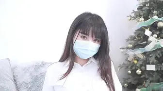 [糖心Vlog] 【网红女神】超火爆蜜汁白虎尤物【娜娜】黑丝美腿帮你做个马杀鸡【足交篇】丝滑玉足玩弄阴茎，爆射滚烫浓汁