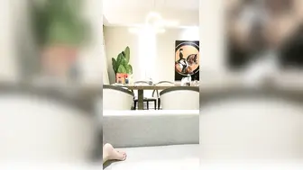 高颜值绿播要下海性感小秀，全程露脸好身材又好听狼友指挥，漏出性感大奶子，非常诱人好刺激