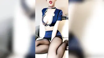 顶级大奶美乳【蜜桃臀娇娇-空姐制服篇】黑丝长腿专业脱洗澡发骚自摸！大尺度扒穴特写 极品身材让人欲罢不能