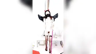 舞姬妖妖颜值不错的才艺黄播【黑天使篇】情趣装性感火辣脱衣艳舞，镜头前的黑天使，揉奶摸逼各种诱惑，精彩不断别错过