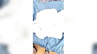 【夜欢蒋先生】新下海的小情侣，极品骚货，超清画质，加藤鹰之手抠得水流一床，后入蜜桃臀刺激带感