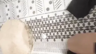 真实灌醉强上迷迷糊糊的就把她干