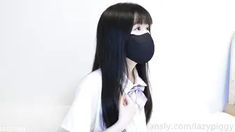 小兔子要被大灰狼吃掉，羞涩清纯的小女生想要被调教