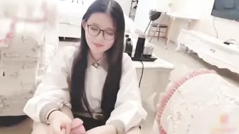 反差网黄 司雨 清纯外表却超级会口交