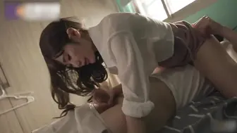 趁爸爸出差时勾引后妈不间断做爱