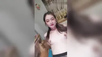 在兔呼偶遇保养极好的熟女 完全看不出快五十岁！骚穴护理的比30岁的少妇都嫩