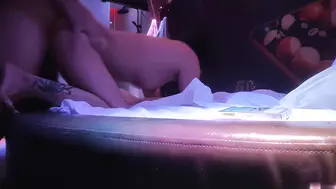 极品小少妇，美乳翘臀身姿曼妙