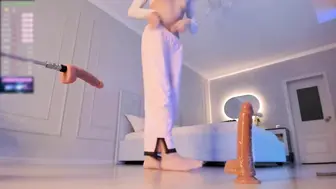 美女也爱炮机自慰！中国AV揭秘女性的秘密