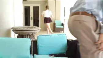 女神级狐媚女孩青春期胆子大情欲旺盛，在男家教身边就自慰娇吟这销魂美景谁也抵挡不住啊