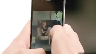 我去这男的有绿毛癖主动与女友商量让别的男人操她，丰满肉体跪爬承受猛烈自己嗷嗷真刺激