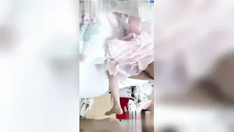 上大学的清纯双马尾妹妹终于放假了 好久没见了 忍不住了 直接把妹妹强上了