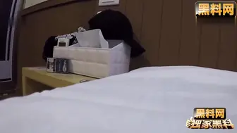 台湾网爆门事件！金主花高价约了个IG小网红出来吃饭，直接灌醉后无套输出！一名IG小网红被曝出与富商金主的淫乱关系