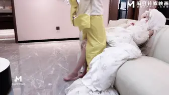 【绿帽人妻】叛逆逃婚新娘惨遭外卖小哥猥亵羞辱 #Tame凛 #软萌兔#乳交  #口交 #足交 #骑乘